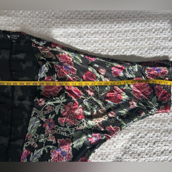 Floral Crushed Velvet Women's Kimono - Picture 10 of 13